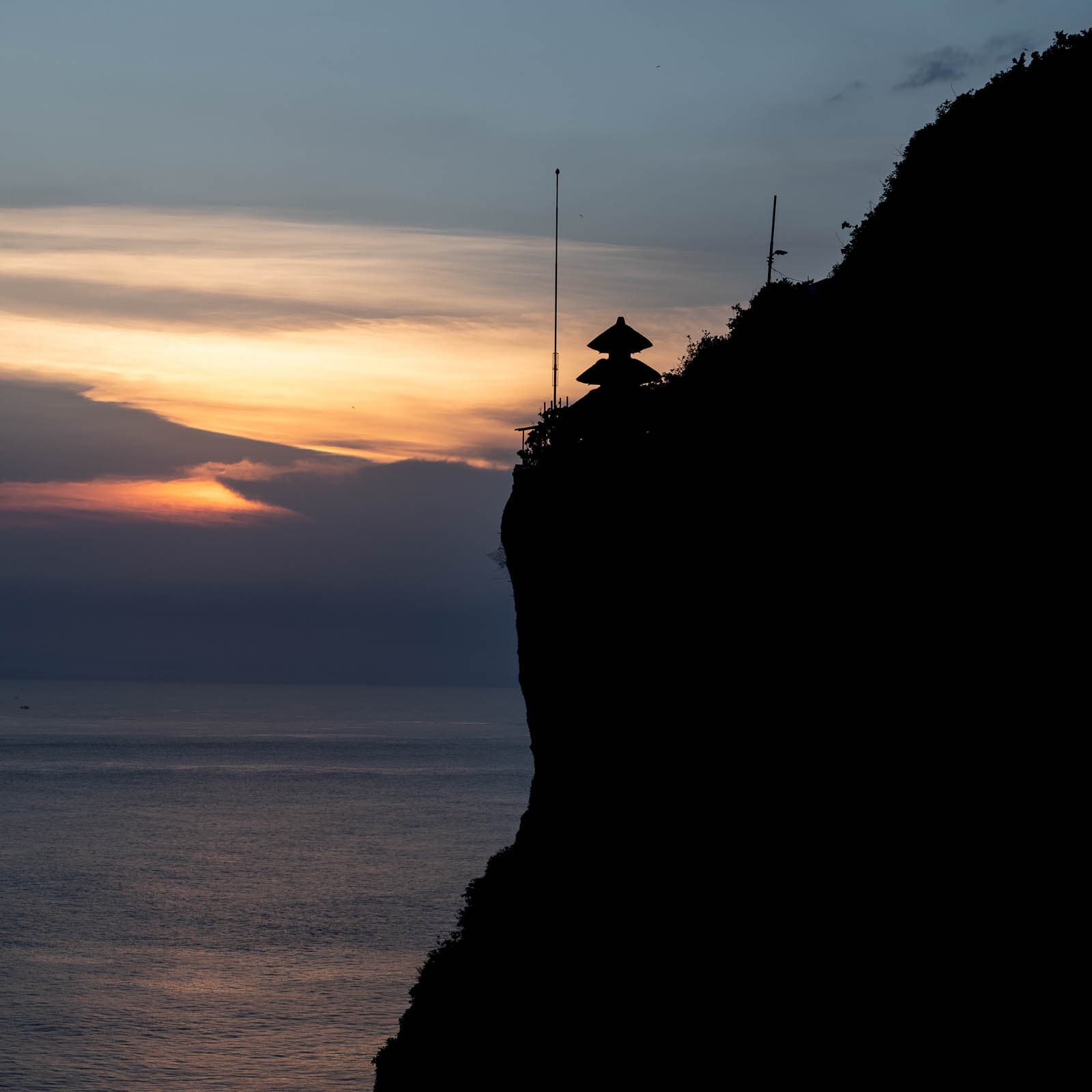 Pura Luhur Uluwatu — cliff path and temple grounds